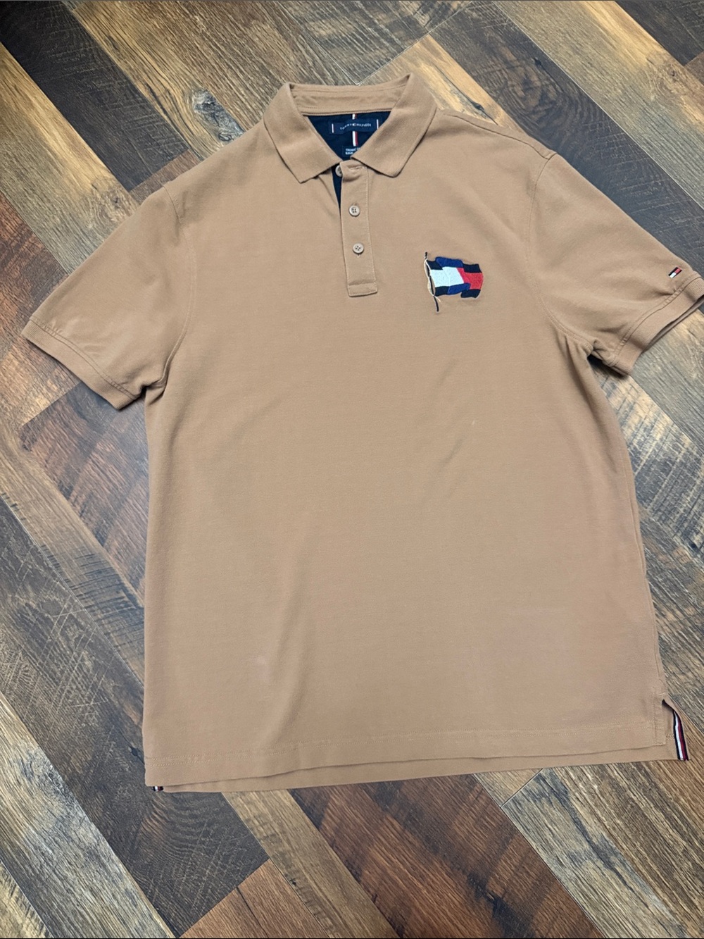 Tommy Hilfiger Organic Cotton Blend Polo Shirt Nautical Flag Camel Men’s Small